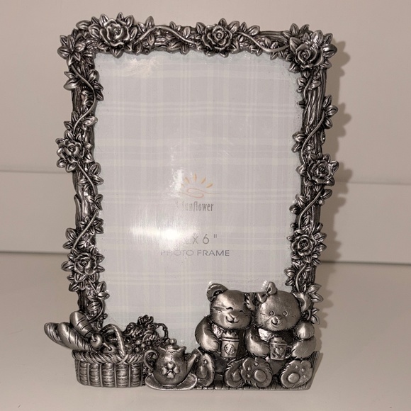 Vintage Sunflower Designs Pewter Photo Picture Frame Teddy Bear Picnic 4" X 6" - Picture 11 of 11